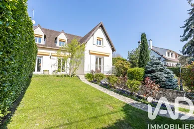 Maison traditionnelle à Chilly-Mazarin (91380)