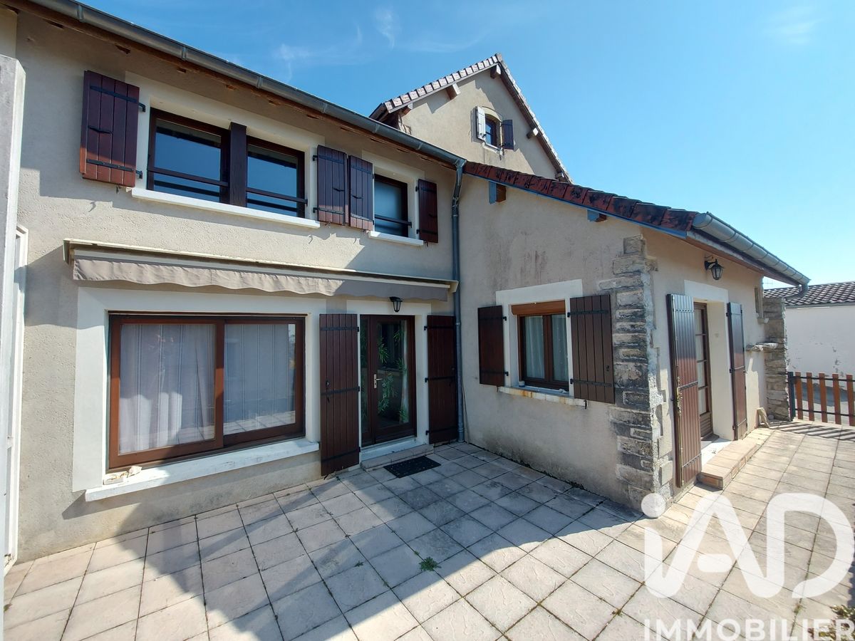 maison à Orgelet