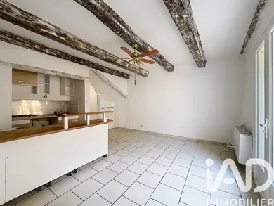 Apartment in Signes (83870)