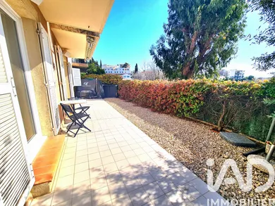 Apartment in Vence (06140)
