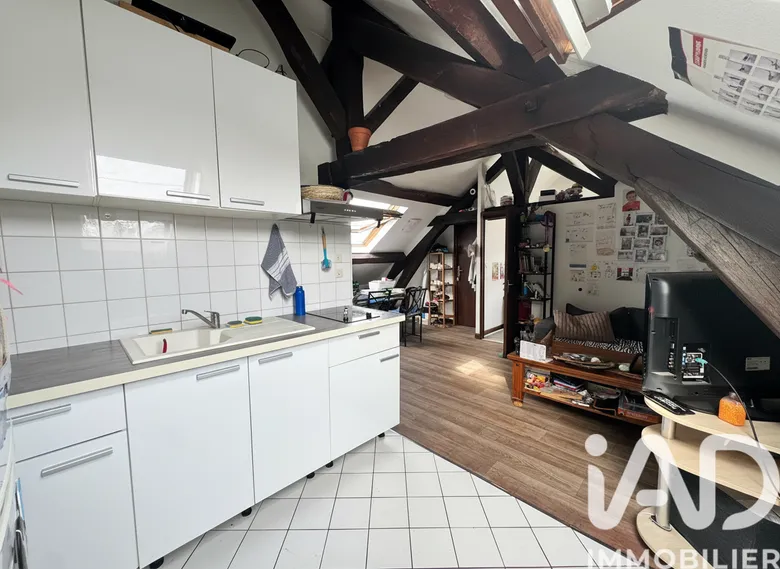 Immeuble 2 pièces 105 m² · à Sens · 105 m² · 232 000 €