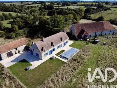 Domaine à Arcomps (18200)