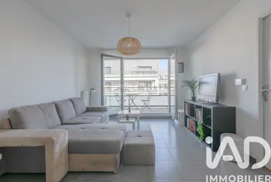 Apartment in Romainville (93230)