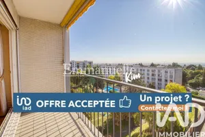 Apartment in Montmorency (95160)