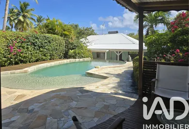 House in Saint-François (97118)