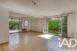 Apartment in Grenoble (38100)