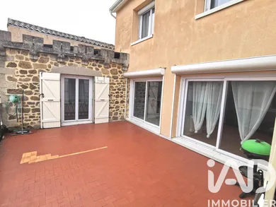 Appartement à Sablons (38550)