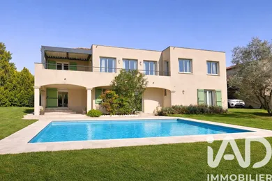 Maison à Orange (84100)