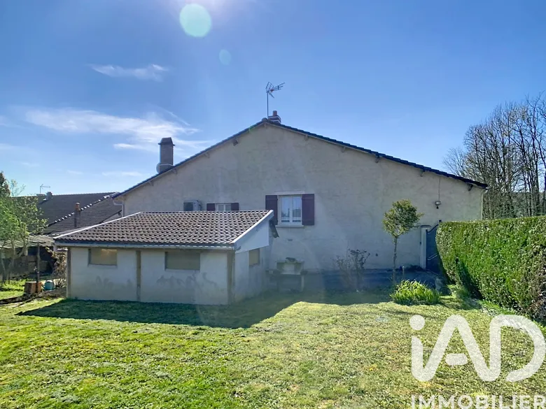 Maison 5 pièces 93 m² · à Rennepont · 93 m² · 75 000 €