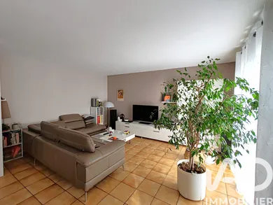 Pavillon à Neuves-Maisons (54230)