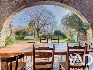 Domain in Pont-de-Barret (26160)