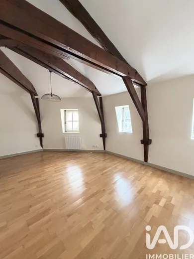 Apartment in Saintes (17100)