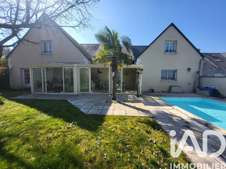 Maison 9 pièces 353 m² · à Vallères · 353 m² · 495 000 €