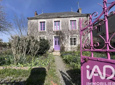 Mansion in Voutré (53600)