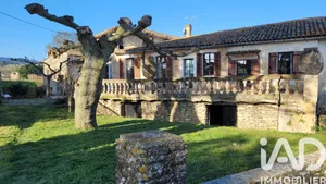 Domaine à Ménerbes (84560)