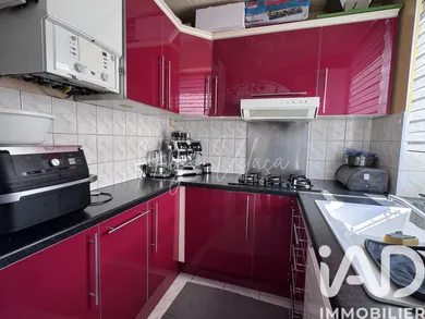 Apartment in Villeneuve-le-Roi (94290)
