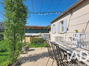 Traditional house in Bernis (30620)