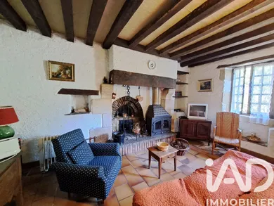 Maison de campagne à Châtel-de-Neuvre (03500)