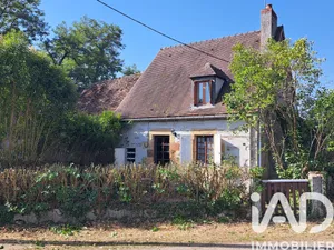 Maison de campagne à Châtel-de-Neuvre (03500)