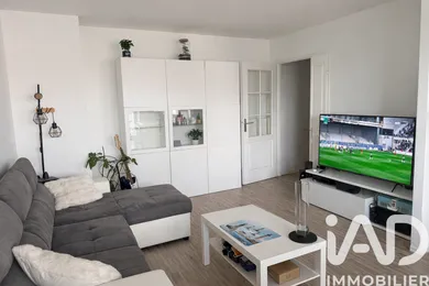 Apartment in Lesquin (59810)