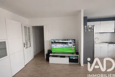 Apartment in Lesquin (59810)