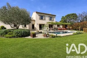 House in Taillades (84300)