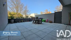 Apartment in Vaux-le-Pénil (77000)