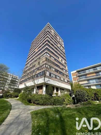 Apartment in Fontenay-sous-Bois (94120)