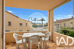 Apartment in La Crau (83260)