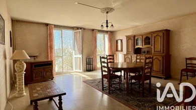 Apartment in Joué-lès-Tours (37300)