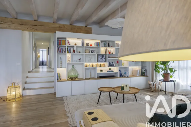 Maison 7 pièces 250 m²