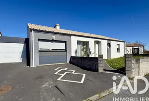Detached house in Montréverd (85260)