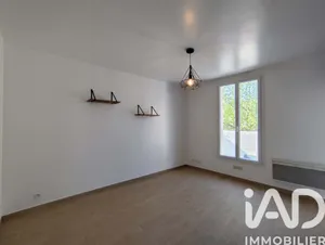 Apartment in Colombes (92700)