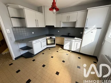 House in Parthenay (79200)