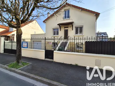 House in Chelles (77500)