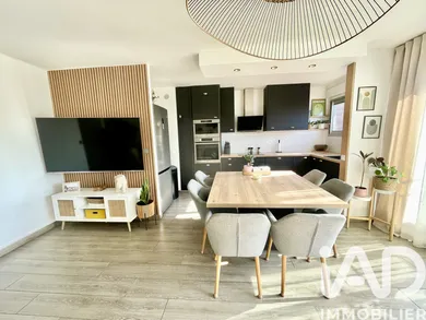 Apartment in Brunoy (91800)