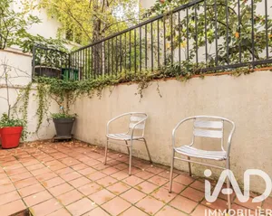 Apartment in Paris (75015)