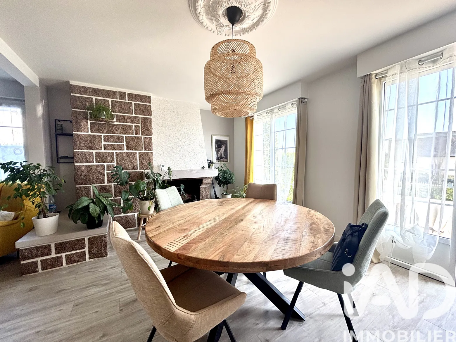 Vente maison à Châteaugiron (35410) : maison 7 pièces 166 m² — 2