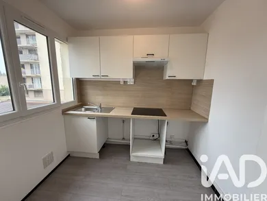 Apartment in Melun (77000)