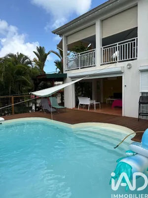 House in La Trinité (97220)