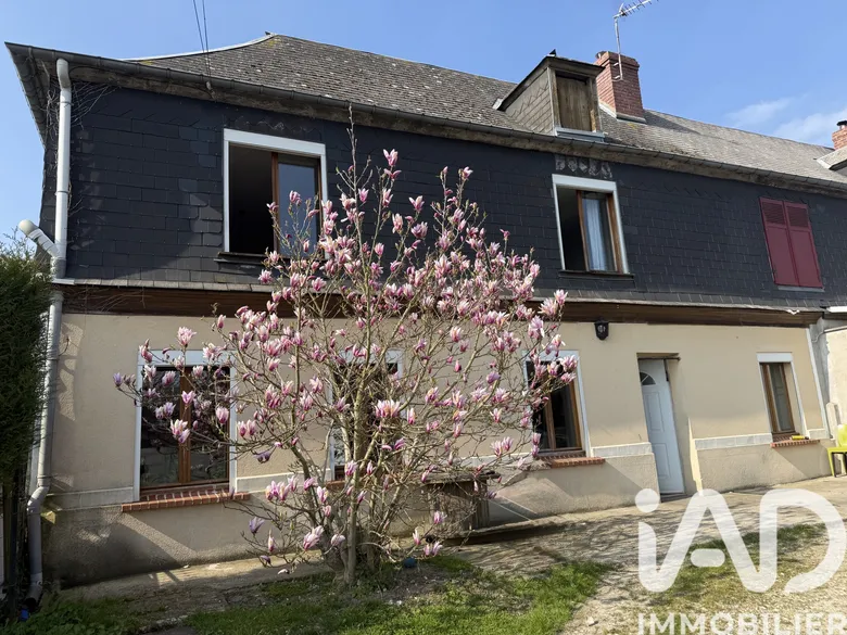 Maison 3 pièces 99 m² · à Moliens · 99,2 m² · 100 000 €