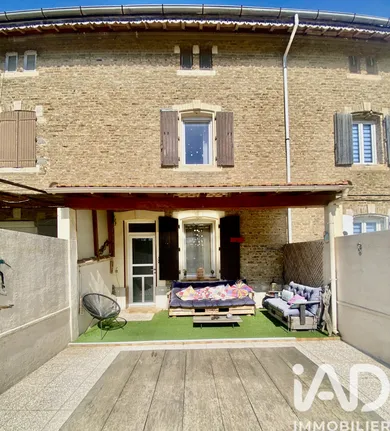 House in Arles (13129)
