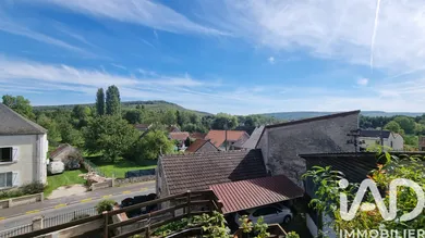 Maison de village à Mont-Saint-Père (02400)