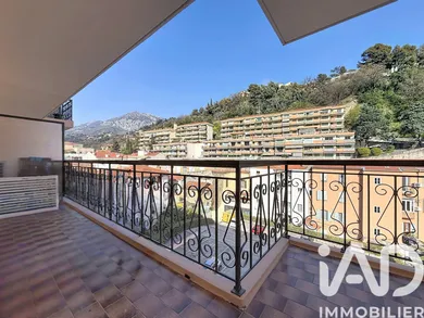 Apartment in Menton (06500)