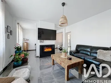 Maison de village à Pomacle (51110)