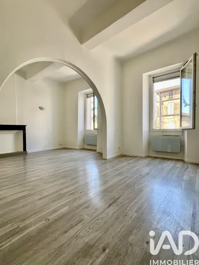 Apartment in Saint-Zacharie (83640)