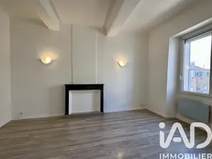 Appartement à Saint-Zacharie (83640)
