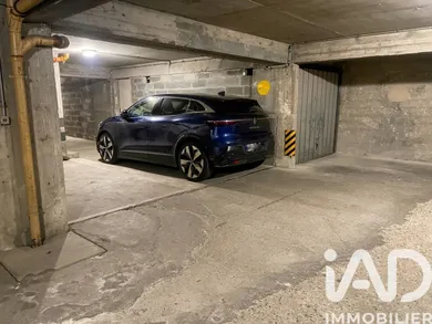 Parking in Paris (75014)