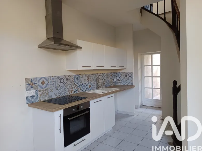 Maison 6 pièces 145 m² · à Arçay · 145 m² · 132 000 €
