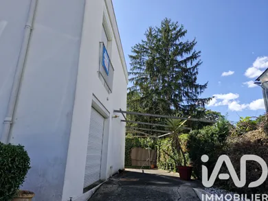 Townhouse in Sainte-Foy-la-Grande (33220)